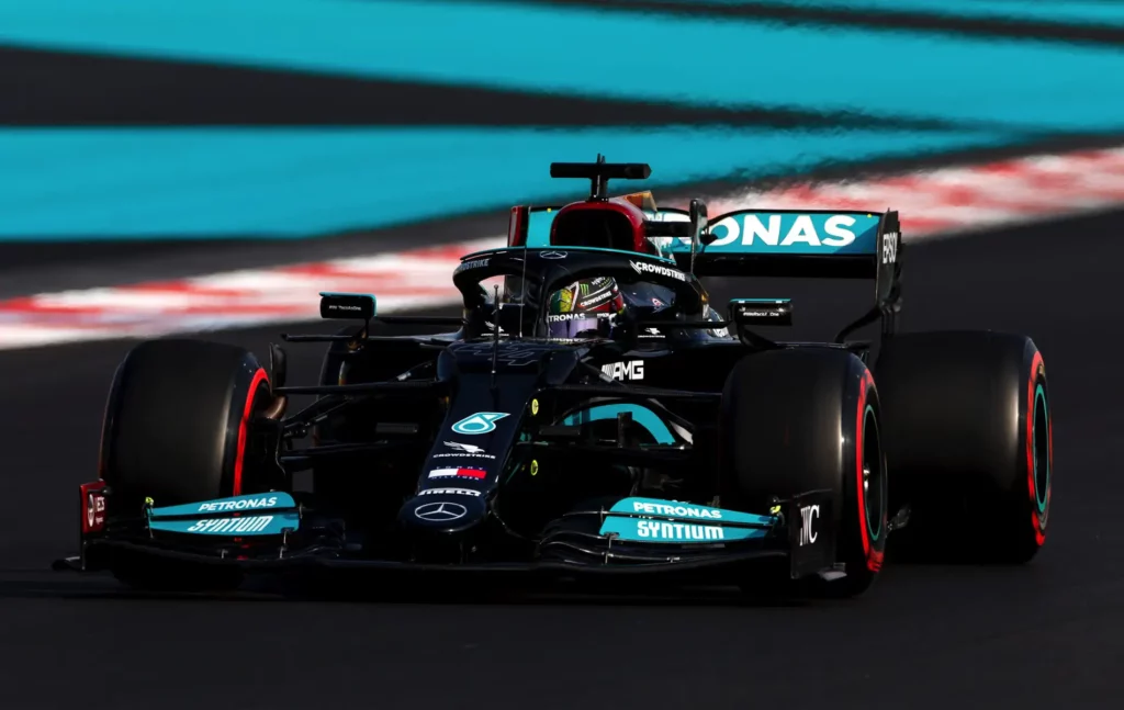 2021 Abu Dhabi Grand Prix: Max vs Lewis