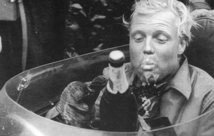 Mike Hawthorn wins the 1958 World Championship