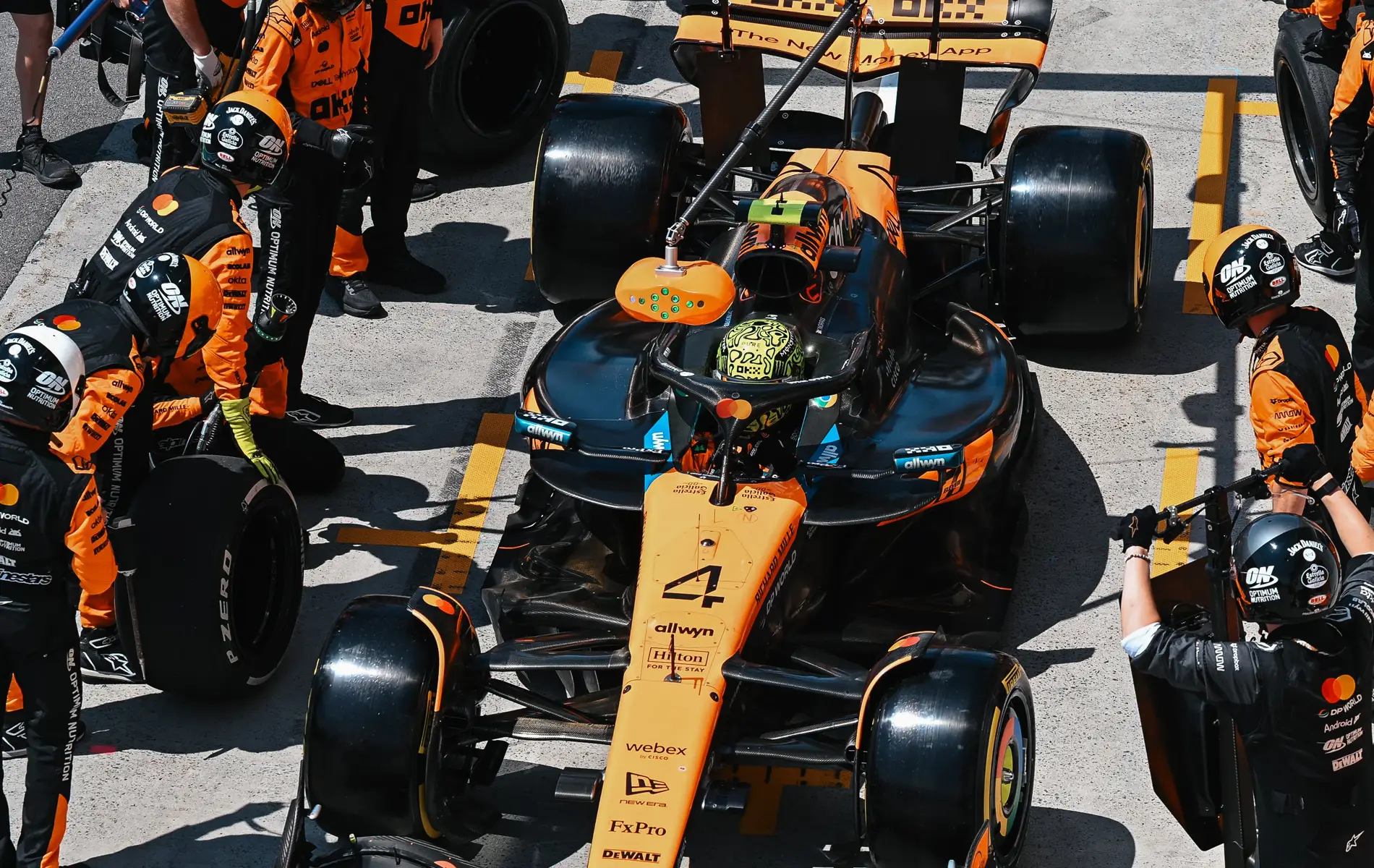 How Much Do F1 Pit Crew Members Make?