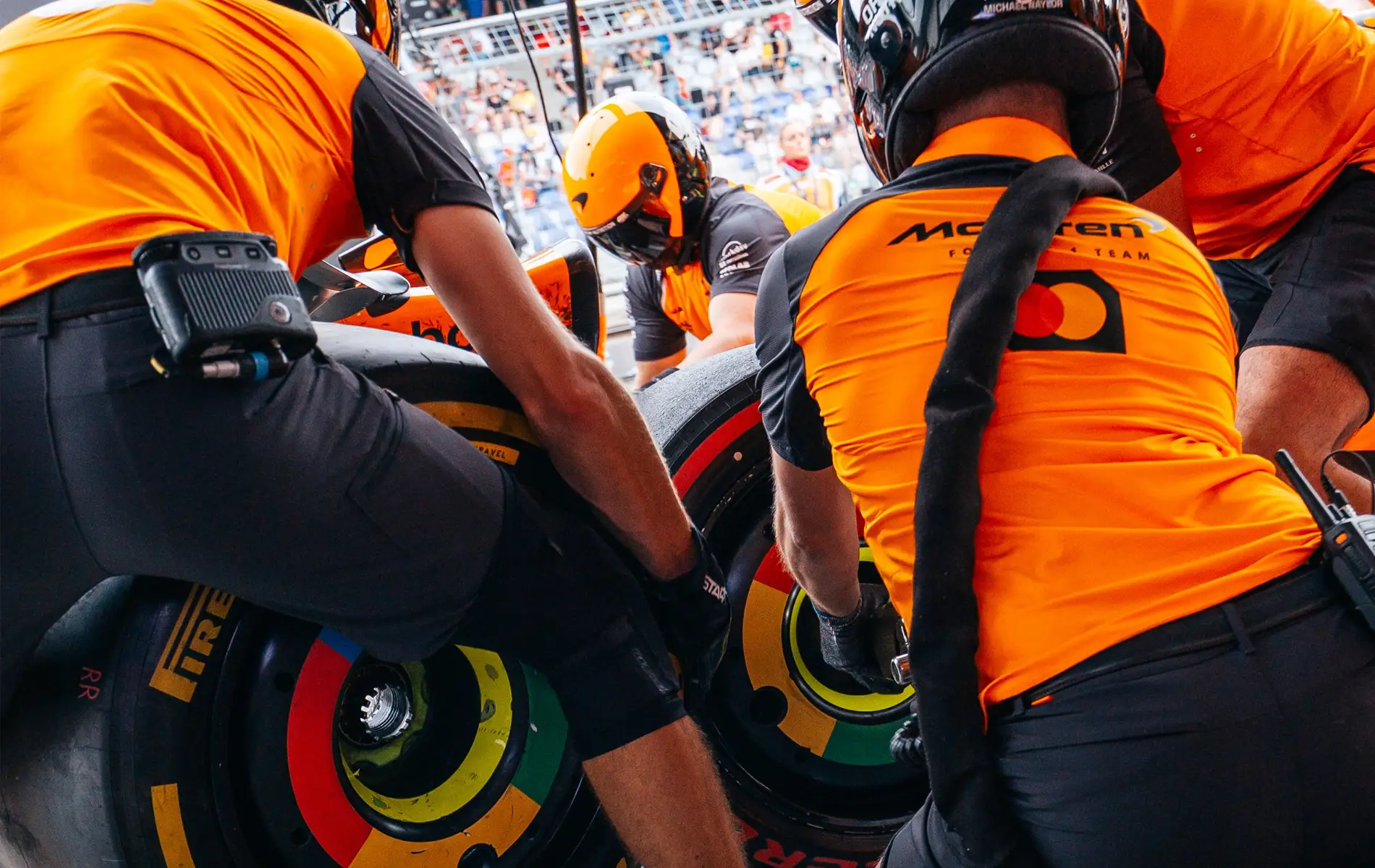 McLaren Pit Crew Tyre Change