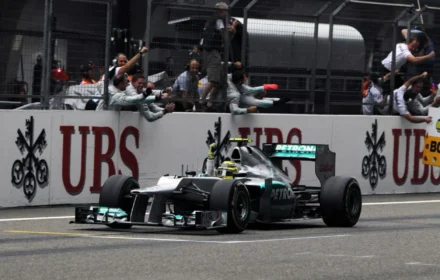 Nico Rosberg wins Chinese Grand Prix 2012