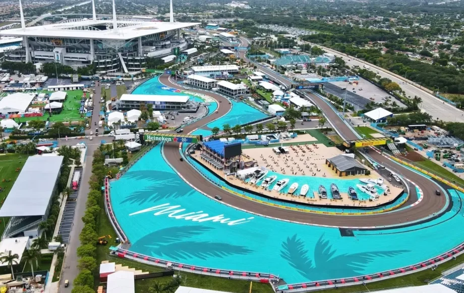 Miami International Autodrome Yachts in plastic harbours
