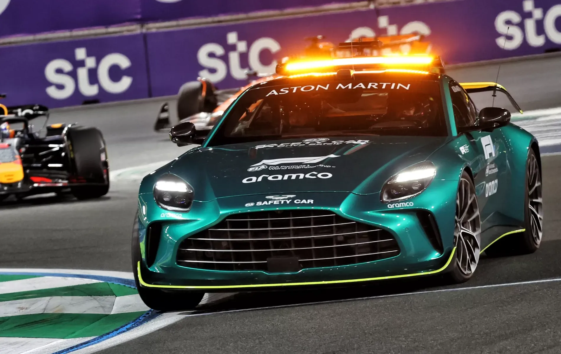 Aston Martin Vantage – 2021–25